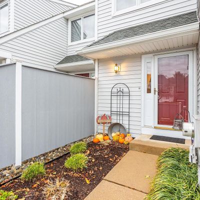 69 E Jonathan Ct, Kennett Square, PA 19348