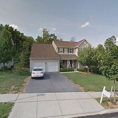 6975 Lincoln Dr, Macungie, PA 18062