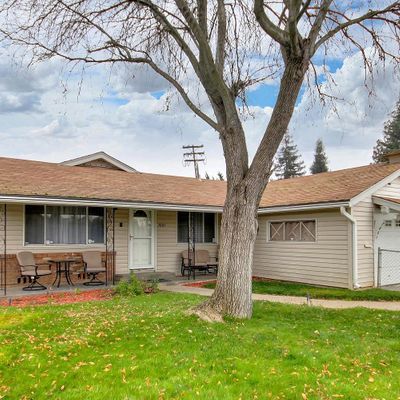 7001 Bowling Dr, Sacramento, CA 95823