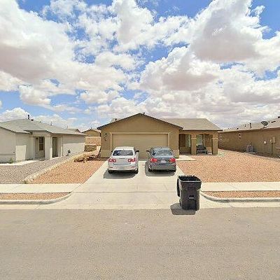 716 Nuevo Desierto Dr, El Paso, TX 79928