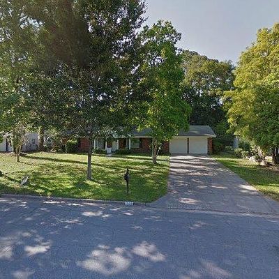 724 Windsor Rd, Savannah, GA 31419