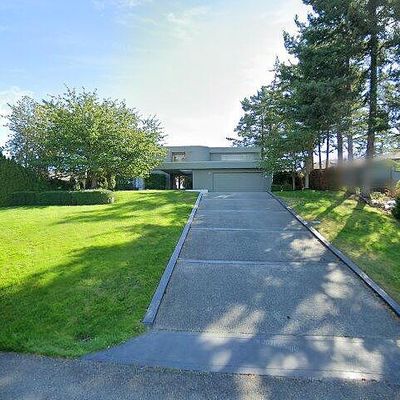 738 Tillamuk Dr, La Conner, WA 98257