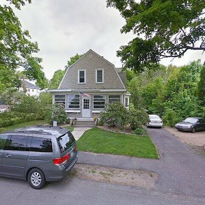 61 Sproat St, Middleboro, MA 02346