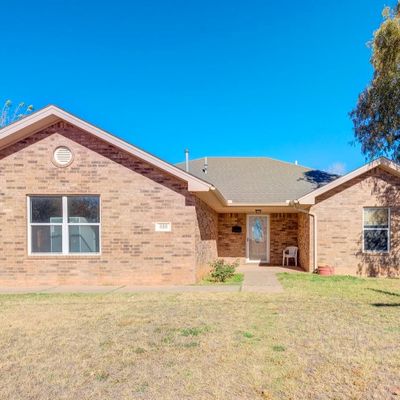 610 1 St St, Abernathy, TX 79311