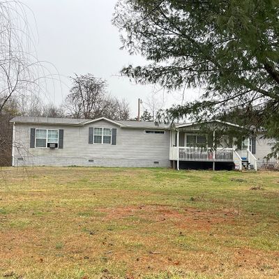 615 Nicholson Rd, Dandridge, TN 37725