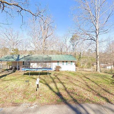 829 Woodlock Ln, Weaver, AL 36277