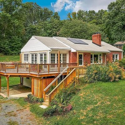 8605 Tobin Rd, Annandale, VA 22003