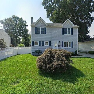 88 W Willow St, Colonia, NJ 07067