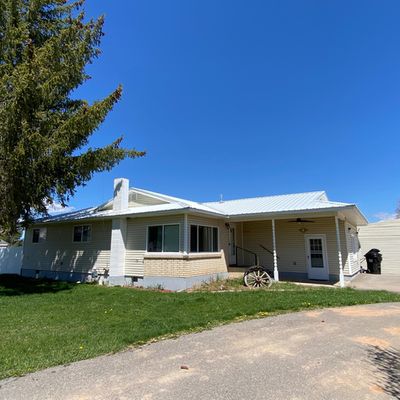 886 S 1 St W, Grace, ID 83241