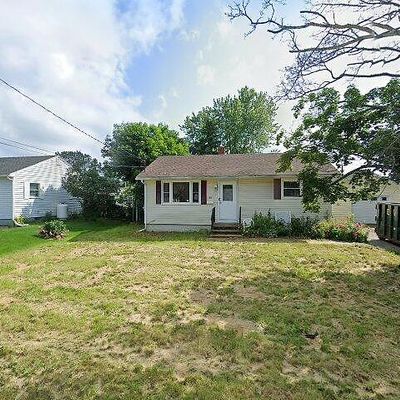 89 Grove St, Brewer, ME 04412