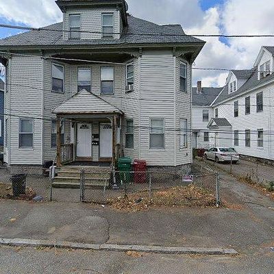 9 Glidden Ave, Lowell, MA 01851