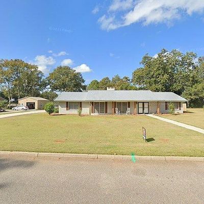 900 Canterbury Dr, Dothan, AL 36305