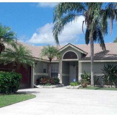 9009 Paragon Way, Boynton Beach, FL 33472