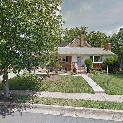 901 Allison St, Alexandria, VA 22302