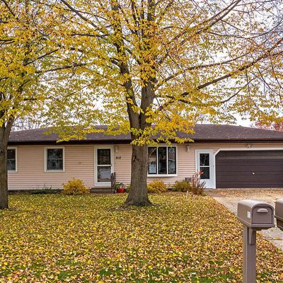 812 Apple Ln, Lake City, MN 55041