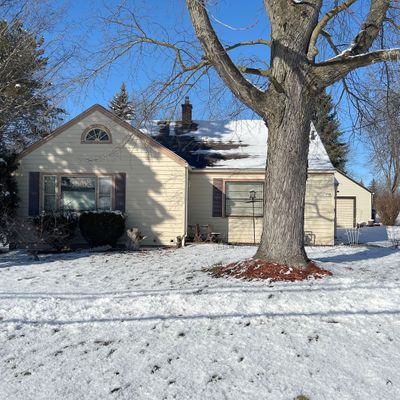 924 Fredonia Ave, Fredonia, WI 53021