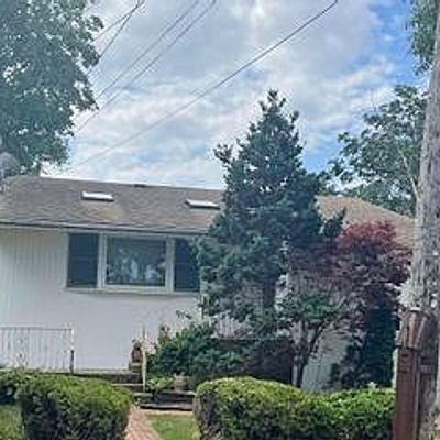 934 Pacific St, Baldwin, NY 11510