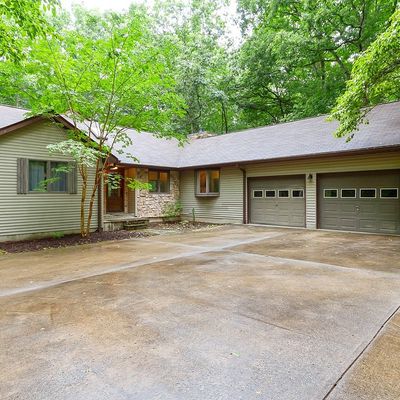 951 Poplar Pl, Monteagle, TN 37356