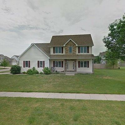 9800 Newport Vista Dr, Johnston, IA 50131