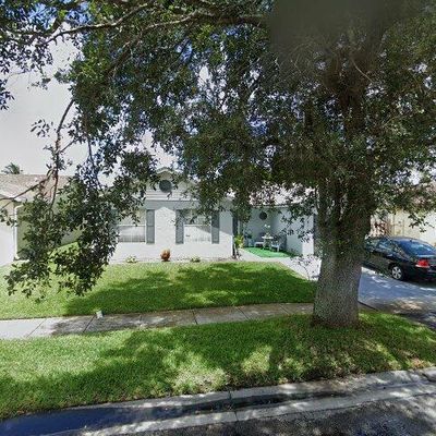 1101 Sw 87 Th Way, Pembroke Pines, FL 33025