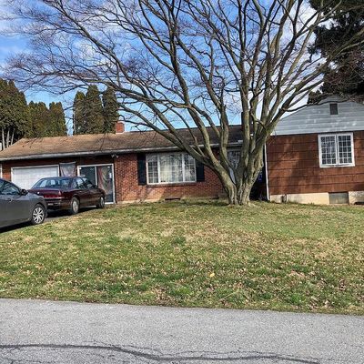 1555 Ridgeview Ave, Lancaster, PA 17603