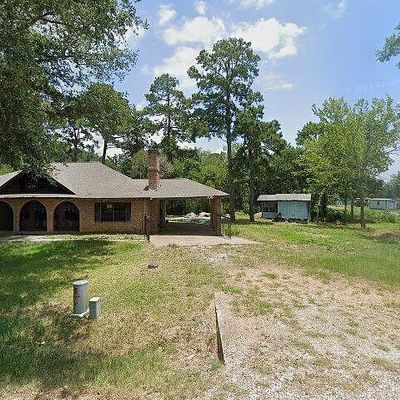 136 Inlet Dr, Livingston, TX 77351