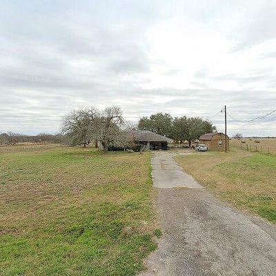 1364 Corrigan Rd, Skidmore, TX 78389