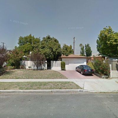 13657 Community St, Panorama City, CA 91402