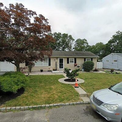 18 Jeffery Ln, Brick, NJ 08724