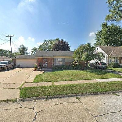 22930 Arcadia St, Saint Clair Shores, MI 48082