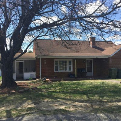 241 Horner Ln, Salem, VA 24153