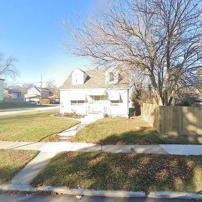 3002 E Allerton Ave, Saint Francis, WI 53235