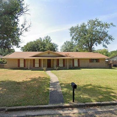 406 Southgate Dr, Mount Pleasant, TX 75455