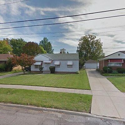 4149 Eastwood Ln, Warrensville Heights, OH 44122