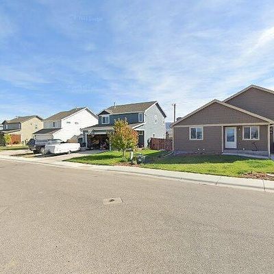 4751 Artifact St, Mills, WY 82644