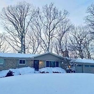 5955 Princess Ln, Clarkston, MI 48346