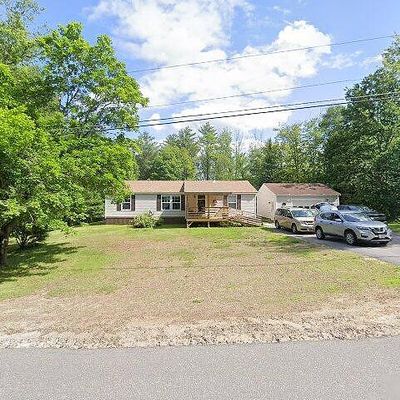 65 Valley Rd, Peru, ME 04290