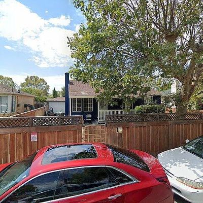 555 El Paseo Dr, Oakland, CA 94603