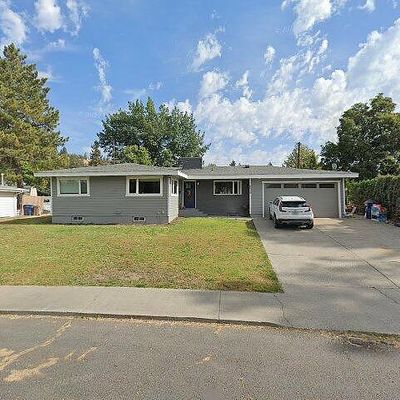 6912 N Fotheringham St, Spokane, WA 99208