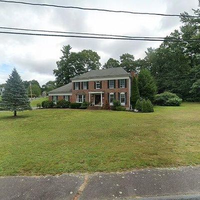 101 Diniz Dr, Raynham, MA 02767