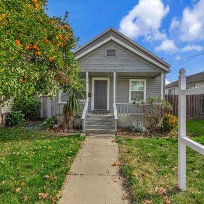 1139 Monterey St, Hollister, CA 95023