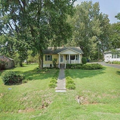 106 W 3 Rd Ave, Calvert City, KY 42029