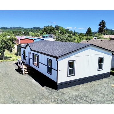 150 N 10 Th St, Lakeside, OR 97449