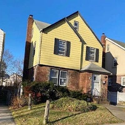 1542 145 Th Pl, Whitestone, NY 11357