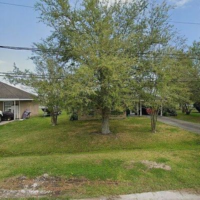 201 Due Dr, Thibodaux, LA 70301