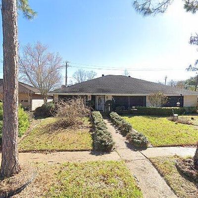 202 Coronation Dr, Houston, TX 77034