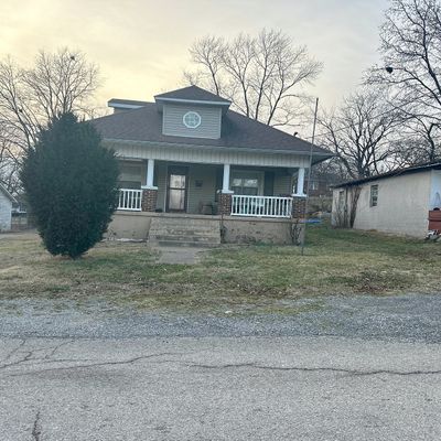 209 Washington Ave, Scott City, MO 63780