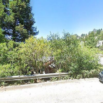 2093 Tunnel Rd, Oakland, CA 94611