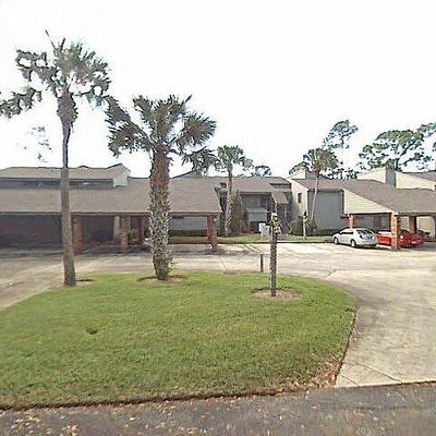 2125 Pine Creek Blvd #202, Vero Beach, FL 32966