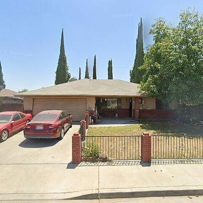 2201 White Chapel Way, Porterville, CA 93257